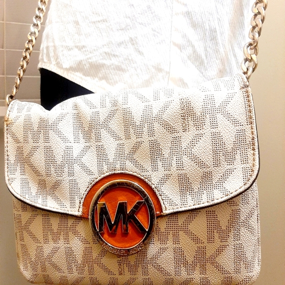 Michael kors crossbody Mk crossbody - Picture 1 of 16